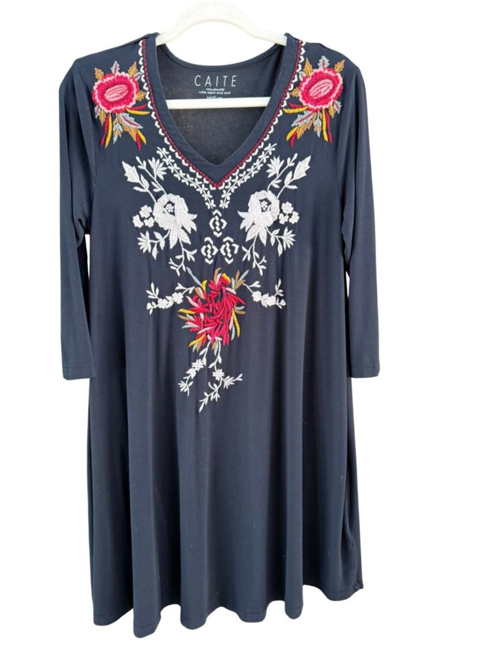 Caite Embroidered Floral Boho Swing Dress Black V Neck 3/4 Sleeve Medium